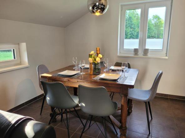 Familienfreundliche Grosszuegige Ferienwohnung Schlierachwelle Zwischen Schliersee Und Tegernsee Hausham Ngoại thất bức ảnh